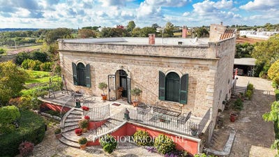 /international/it/noci-apulia-310108995804/