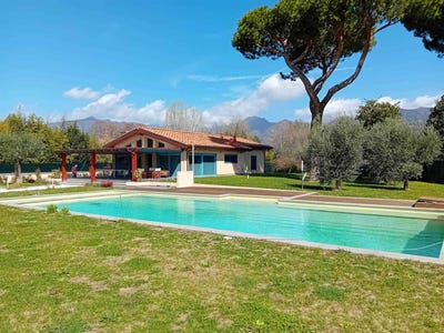 /international/it/forte-dei-marmi-tuscany-310100709617/