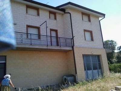 /international/it/orsara-di-puglia-apulia-310103427838/