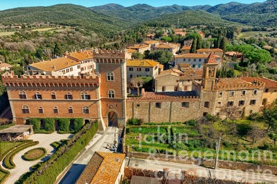 /international/it/castagneto-carducci-tuscany-310109176843/