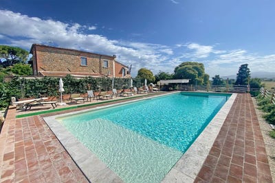 /international/it/marciano-della-chiana-tuscany-120086703264/