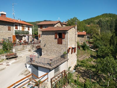 /international/it/42-localita-castelnuovo-castel-nuovo-tuscany-310107359029/