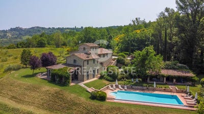 /international/it/montone-umbria-120091423777/