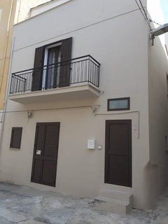 /international/it/via-san-vito-sciacca-sicily-310107970416/