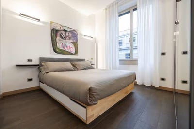 /international/it/piazza-c-l-n-turin-piedmont-310108305724/