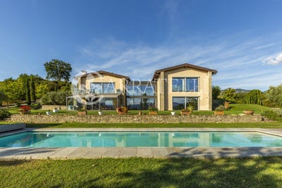 /international/it/san-piero-a-sieve-tuscany-310107921536/