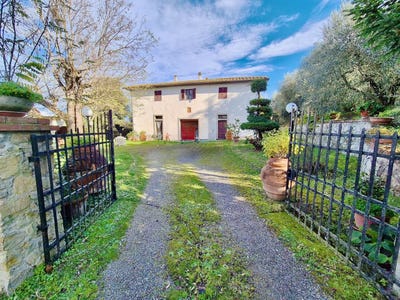/international/it/peccioli-tuscany-310104865611/
