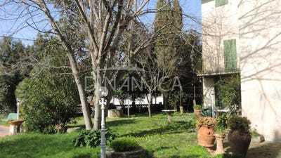 /international/it/capannoli-tuscany-310101357989/