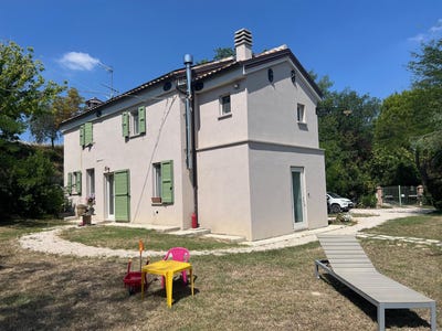 /international/it/serrungarina-marche-310105105544/