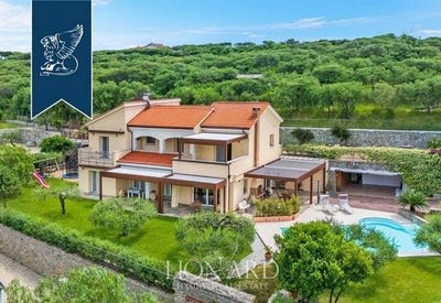 /international/it/toirano-liguria-310102991513/
