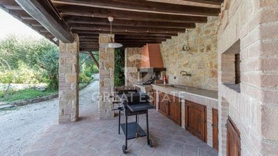 /international/it/todi-umbria-120095240478/