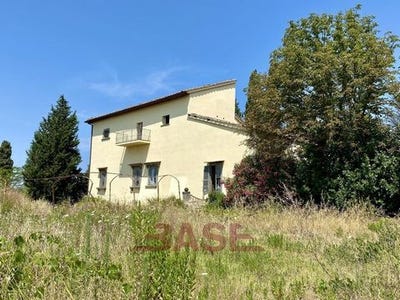/international/it/via-achille-grandi-5-san-casciano-in-val-di-pesa-tuscany-310108271332/