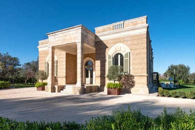 /international/it/mesagne-apulia-310107902917/