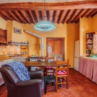 /international/it/san-giuliano-terme-tuscany-310108839150/
