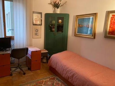 /international/it/via-costanza-milan-lombardy-310106409743/
