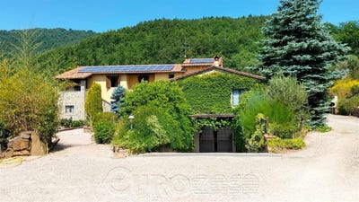 /international/it/lisciano-niccone-umbria-310106189582/