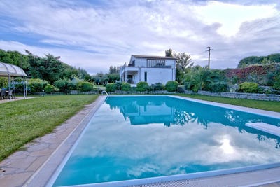 /international/it/campo-nell-elba-tuscany-310100709387/