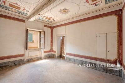 /international/it/via-vittorio-emanuele-sinalunga-tuscany-310101709896/