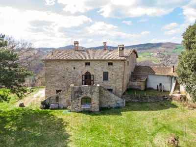 /international/it/gubbio-umbria-310108088545/
