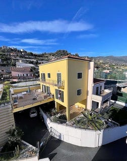 /international/it/sanremo-liguria-310109129995/