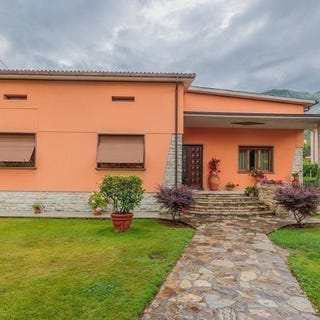 /international/it/gallicano-tuscany-310108837963/
