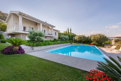 /international/it/via-sant-anna-lonato-del-garda-lombardy-310101735132/