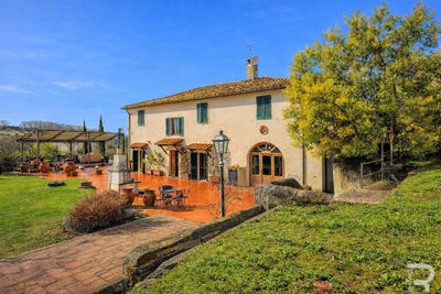 /international/it/terranuova-bracciolini-tuscany-310108189251/