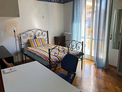 /international/it/via-cesare-battisti-bologna-emilia-romagna-310108592033/