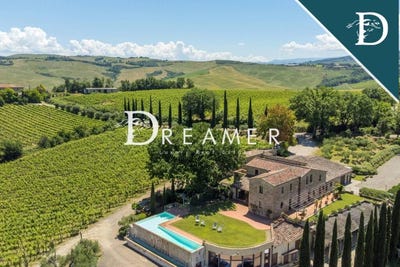 /international/it/montalcino-tuscany-310106402506/