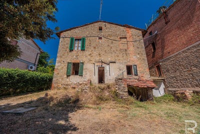 /international/it/monteriggioni-tuscany-310104301904/