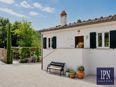 /international/it/lisciano-niccone-umbria-310109970645/