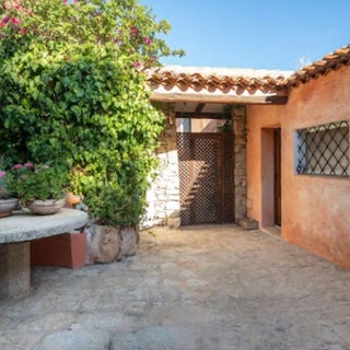 /international/it/cala-di-volpe-sardinia-310110074877/