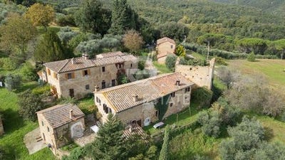 /international/it/san-gimignano-tuscany-120095663163/