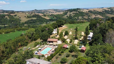 /international/it/gualdo-marche-120095995532/