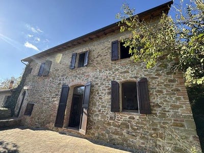 /international/it/panicale-umbria-310100085393/