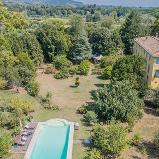 /international/it/lucca-tuscany-310108837551/?lang=id