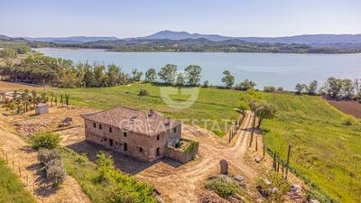 /international/it/castiglione-del-lago-umbria-120097026850/