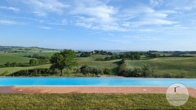 /international/it/montalcino-tuscany-310109176257/