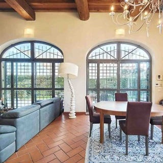 /international/it/capalle-tuscany-310107582668/