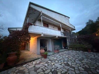 /international/it/livorno-tuscany-310108325577/