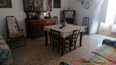/international/it/salita-regina-elena-cianciana-sicily-310106625346/
