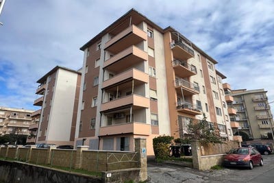 /international/it/rosignano-solvay-tuscany-310105763006/