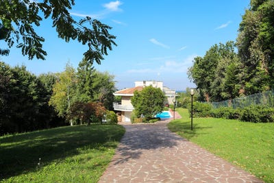 /international/it/via-belvedere-3-castiglione-delle-stiviere-lombardy-310103535883/