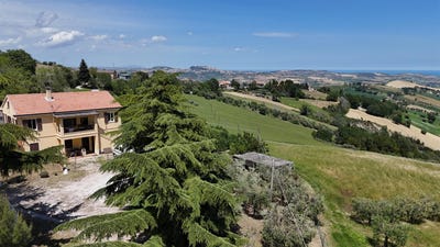 /international/it/monterubbiano-marche-120094888759/