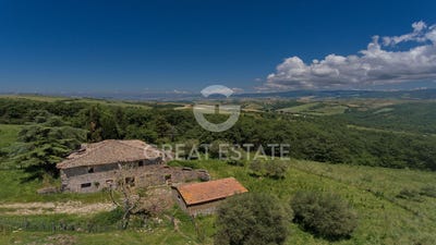/international/it/radicofani-tuscany-120093578975/