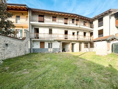 /international/it/via-piana-16-paruzzaro-piedmont-310108808455/