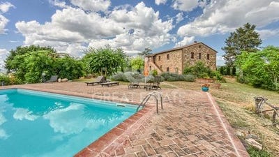 /international/it/citta-della-pieve-umbria-310103998096/