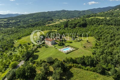 /international/it/poppi-tuscany-310108944191/