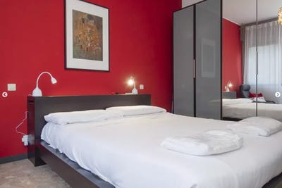 /international/it/via-enrico-falck-milan-lombardy-310098798802/