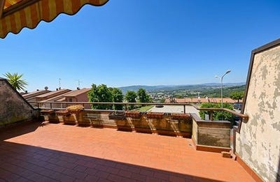 /international/it/lucignano-tuscany-310108596044/